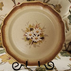 Rare vtg. Mikasa 3 dinner plates